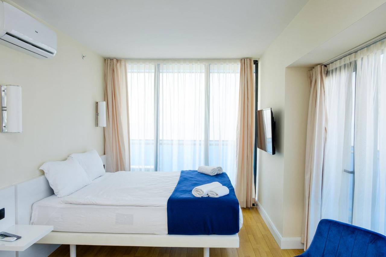 Manco Apartments 巴统 外观 照片